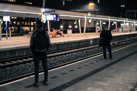 出張のデメリットにはまる社員