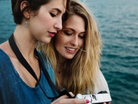 人生を旅行で楽しむ二人