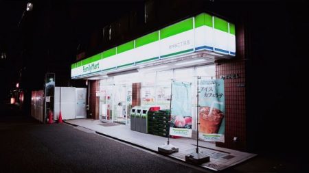 コンビニは便利だけど色々買ってしまう