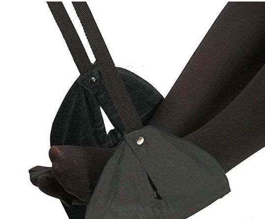 飛行機で禁止されているフットレスト