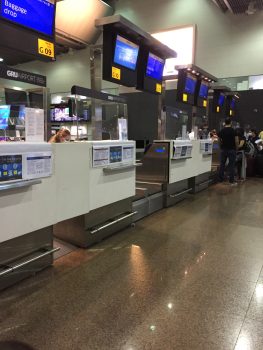 GRU空港UA受付